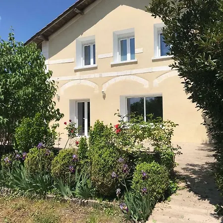De Pouzelande Hébergement de vacances *
